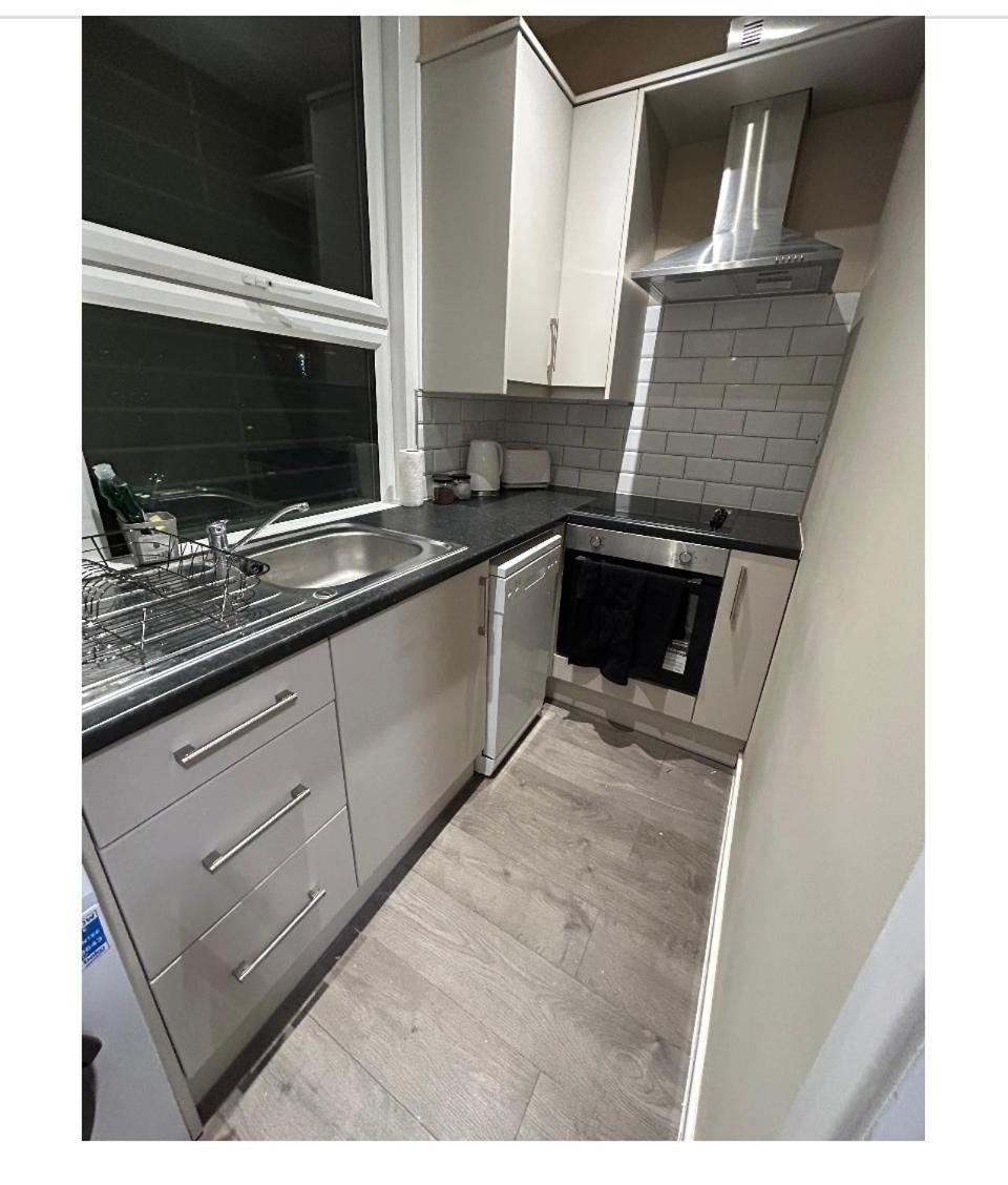 Central Locations 1 Bed Apartments Sleeps 4 Londen Buitenkant foto
